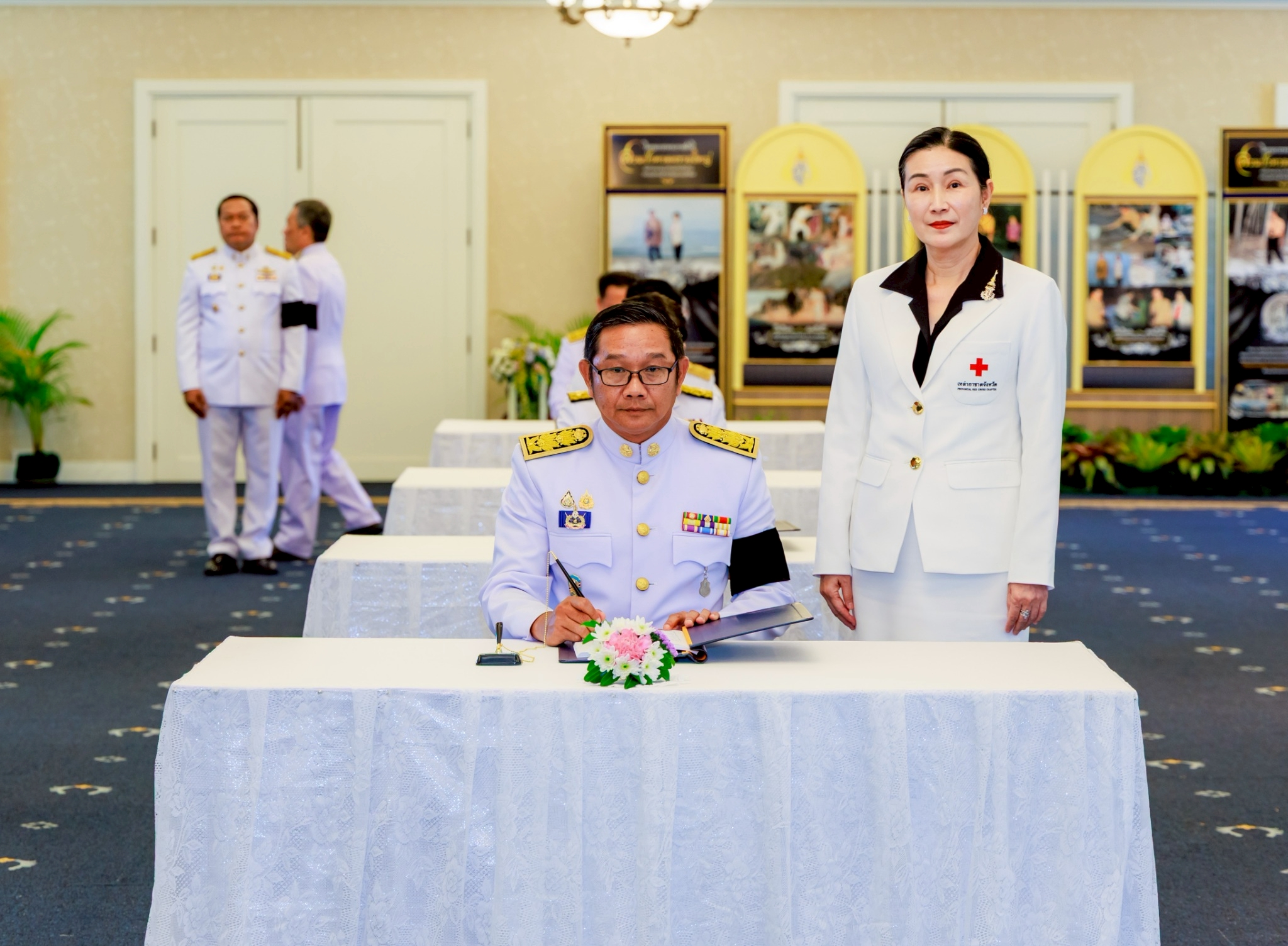 title - ส.ป.ก.เพชรบุรี ร่วมลงนามถวายพระพรชัยมงคลแด่พระบาทสมเด็จพระเจ้าอยู่หัว และสมเด็จพระนางเจ้าฯ พระบรมราชินี เนื่องในโอกาสวันขึ้นปีใหม่ พุทธศักราช 2569